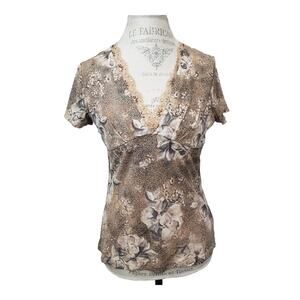 Emma James Short Sleeve Leopard Pattern Unique Floral Design V Cut Sequin Blouse